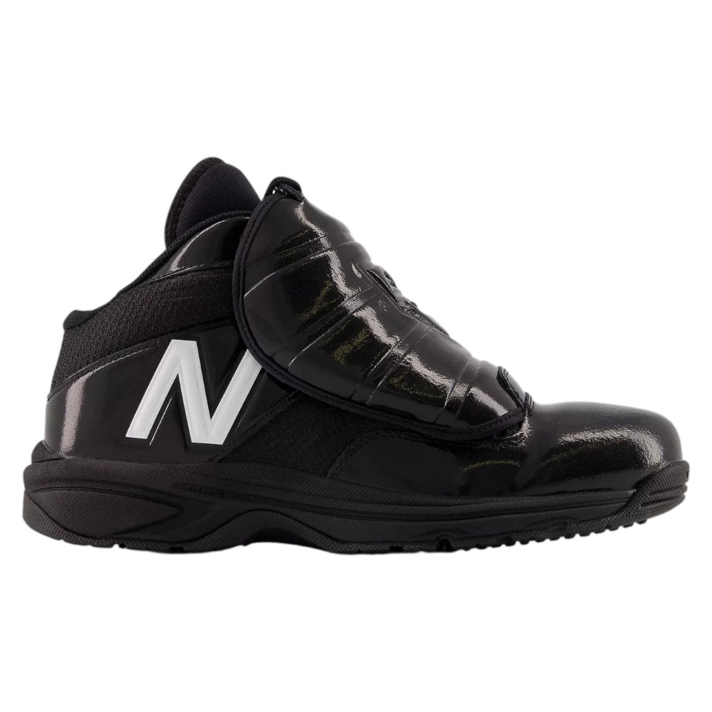 New Balance 460v3 Mid-Cut Plate Shoe - Black / White